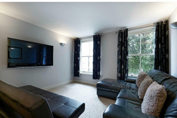 Copperfield Apartment Canterbury Exterior photo
